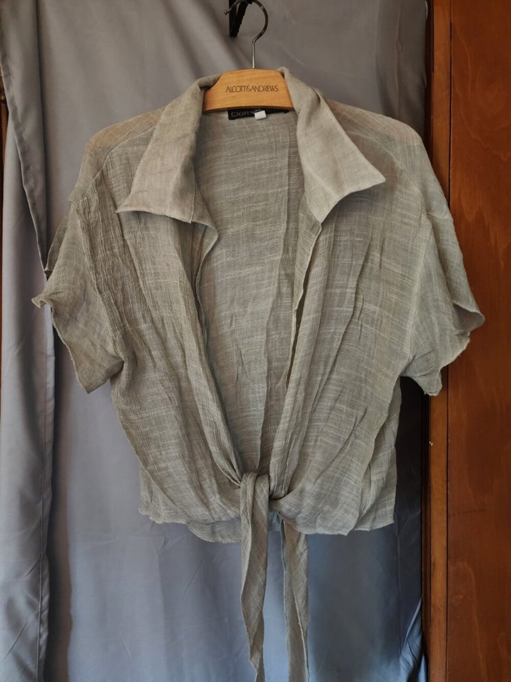 Clotheshead Sage Green Gauze Tie Front Short Sleeve Top Medium